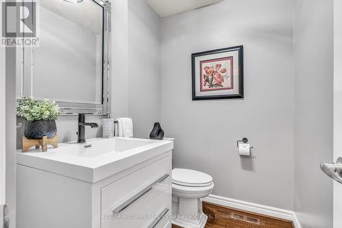 1601 Wintergrove Gardens, Mississauga, ON - Indoor Photo Showing Bathroom