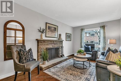 1601 Wintergrove Gardens, Mississauga, ON - Indoor Photo Showing Living Room With Fireplace