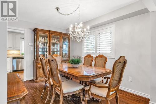 1601 Wintergrove Gardens, Mississauga, ON - Indoor Photo Showing Dining Room