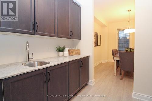 606 Wedlock Lane, Peterborough (Northcrest), ON - Indoor Photo Showing Kitchen