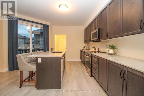 606 Wedlock Lane, Peterborough (Northcrest), ON - Indoor Photo Showing Kitchen