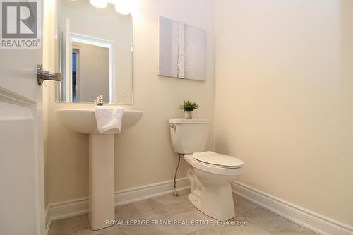 606 Wedlock Lane, Peterborough (Northcrest), ON - Indoor Photo Showing Bathroom