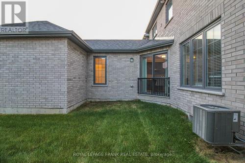 606 Wedlock Lane, Peterborough (Northcrest), ON - Outdoor With Exterior