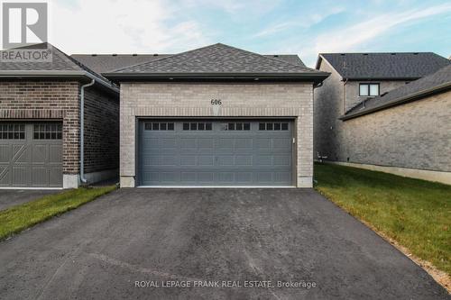 606 Wedlock Lane, Peterborough (Northcrest), ON - Outdoor