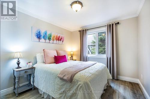 25 Shelley Drive, Kawartha Lakes, ON - Indoor Photo Showing Bedroom