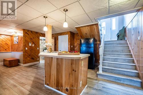 25 Shelley Drive, Kawartha Lakes, ON - Indoor Photo Showing Other Room