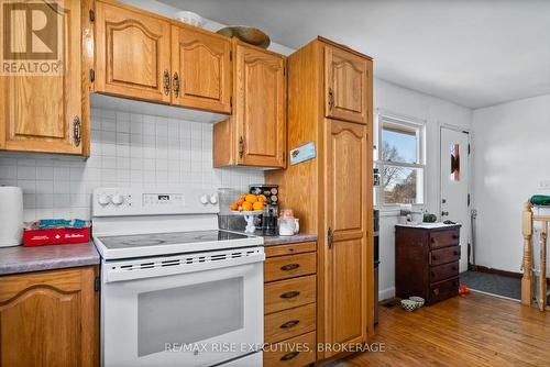 3829 Princess Street, Kingston (North Of Taylor-Kidd Blvd), ON - Indoor Photo Showing Kitchen