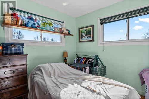 3829 Princess Street, Kingston (North Of Taylor-Kidd Blvd), ON - Indoor Photo Showing Bedroom