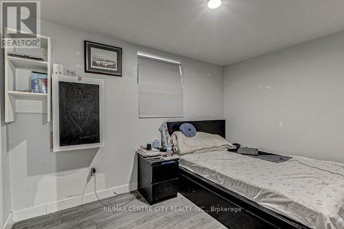 31 Stevenson Avenue, London, ON - Indoor Photo Showing Bedroom