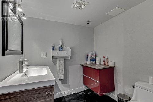 31 Stevenson Avenue, London, ON - Indoor Photo Showing Bathroom