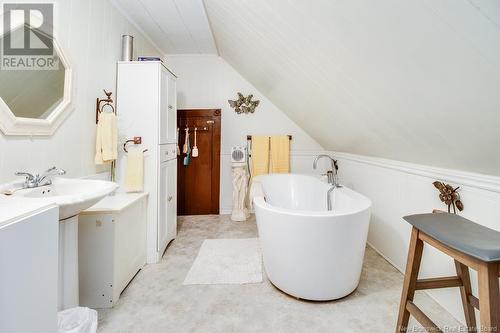 3177 103 Route, Simonds, NB - Indoor Photo Showing Bathroom