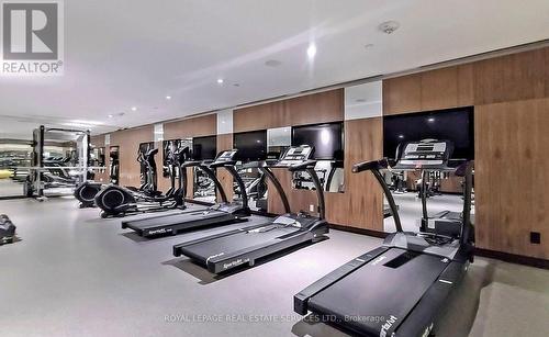 326 - 8 Mercer Street, Toronto, ON - Indoor Photo Showing Gym Room