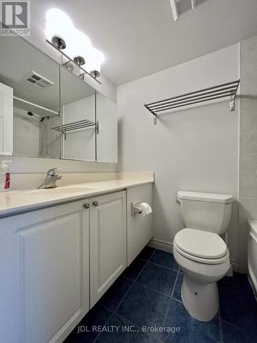 1206-C - 889 Bay Street, Toronto, ON - Indoor Photo Showing Bathroom