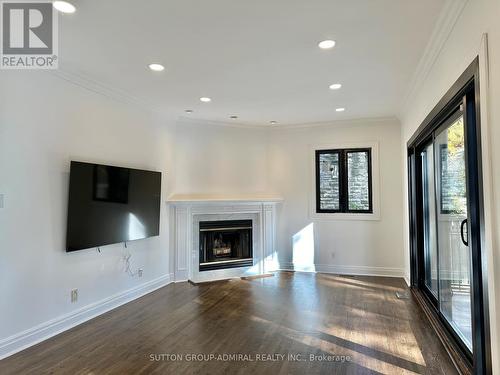 165 Roxborough Drive, Toronto, ON - Indoor Photo Showing Living Room With Fireplace