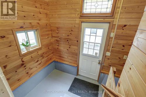 1 Howard Street W, Bluewater (Bayfield), ON - Indoor Photo Showing Other Room