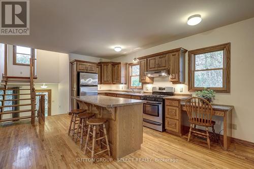 1 Howard Street W, Bluewater (Bayfield), ON - Indoor Photo Showing Kitchen