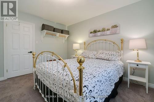 61 Heaslip Terrace, Toronto, ON - Indoor Photo Showing Bedroom