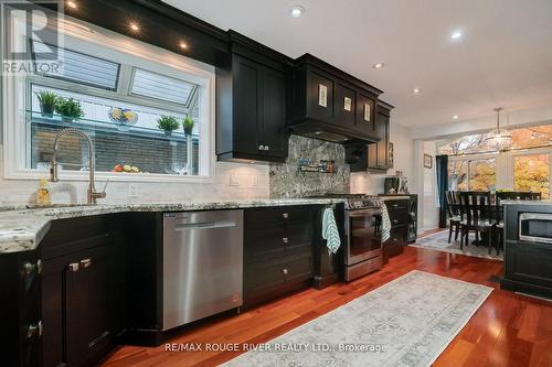 61 Heaslip Terrace, Toronto, ON - Indoor Photo Showing Kitchen With Upgraded Kitchen