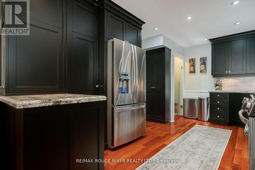 61 Heaslip Terrace, Toronto, ON - Indoor Photo Showing Kitchen