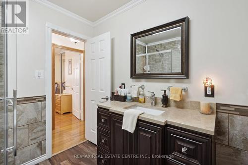 71 Richmond Street, Caledon, ON - Indoor Photo Showing Bathroom