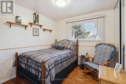 71 Richmond Street, Caledon, ON - Indoor Photo Showing Bedroom