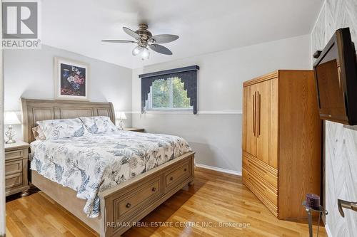 71 Richmond Street, Caledon, ON - Indoor Photo Showing Bedroom