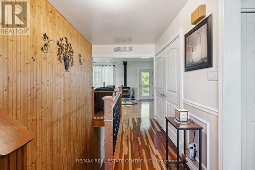 71 Richmond Street, Caledon, ON - Indoor Photo Showing Other Room