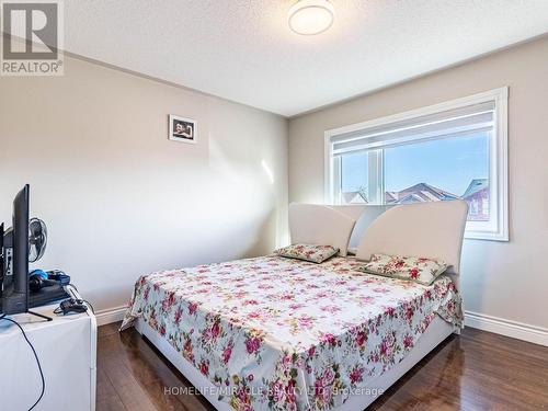 4 Fairhill Avenue, Brampton, ON - Indoor Photo Showing Bedroom