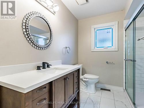 4 Fairhill Avenue, Brampton, ON - Indoor Photo Showing Bathroom