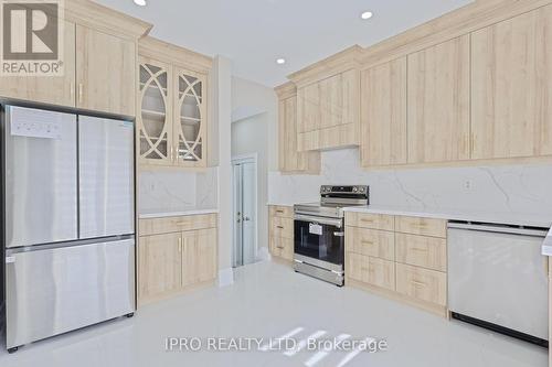 17 Prudhomme Drive, Brampton, ON - Indoor Photo Showing Kitchen