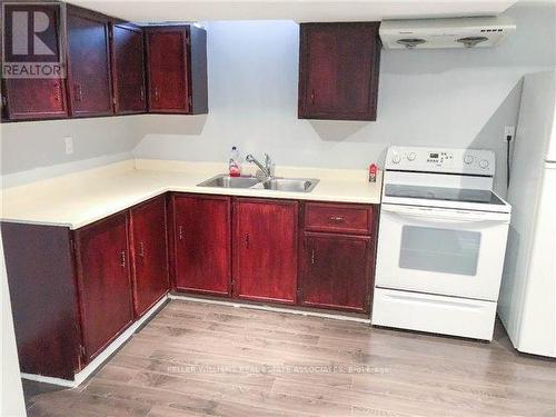 Bsmt - 522 Turnbridge Road, Mississauga, ON - Indoor Photo Showing Kitchen With Double Sink