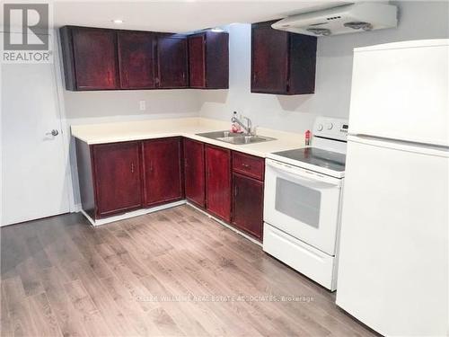 Bsmt - 522 Turnbridge Road, Mississauga, ON - Indoor Photo Showing Kitchen With Double Sink