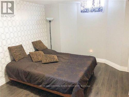 Bsmt - 522 Turnbridge Road, Mississauga, ON - Indoor Photo Showing Bedroom