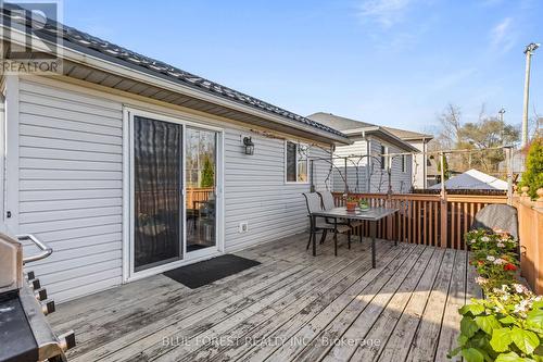 180 Crimson Crescent, London, ON - Outdoor With Deck Patio Veranda With Exterior