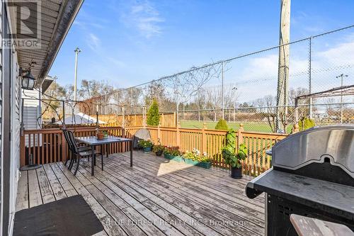 180 Crimson Crescent, London, ON - Outdoor With Deck Patio Veranda With Exterior