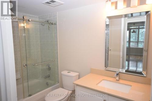 1508 - 156 Enfield Place, Mississauga, ON - Indoor Photo Showing Bathroom