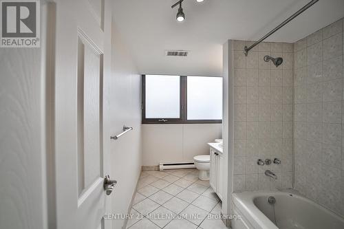 506 - 1333 Bloor Street, Mississauga, ON - Indoor Photo Showing Bathroom