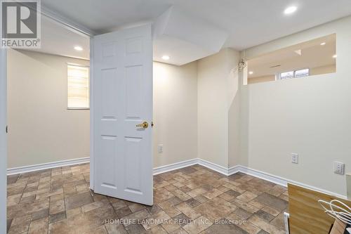 8 - 5958 Greensboro Drive, Mississauga, ON - Indoor Photo Showing Other Room