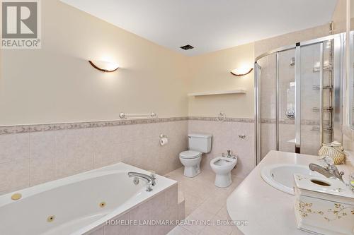 8 - 5958 Greensboro Drive, Mississauga, ON - Indoor Photo Showing Bathroom