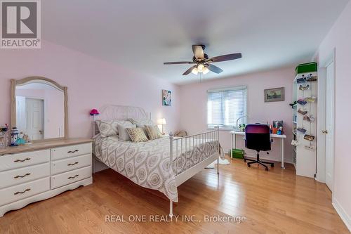 2350 Deer Run Avenue, Oakville, ON - Indoor Photo Showing Bedroom