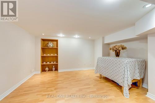 2350 Deer Run Avenue, Oakville, ON - Indoor