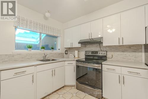 29 Checkendon Drive, Toronto, ON - Indoor Photo Showing Kitchen