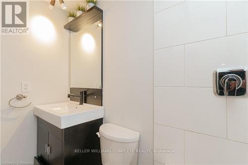 11 - 1270 Gainsborough Drive, Oakville, ON - Indoor Photo Showing Bathroom