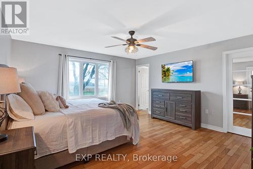 2059 Sideroad 5, Ramara, ON - Indoor Photo Showing Bedroom