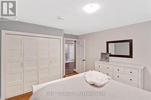 2059 Sideroad 5, Ramara, ON - Indoor Photo Showing Bedroom