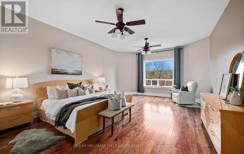 1108 Sandy Hook Road, Kawartha Lakes, ON - Indoor Photo Showing Bedroom