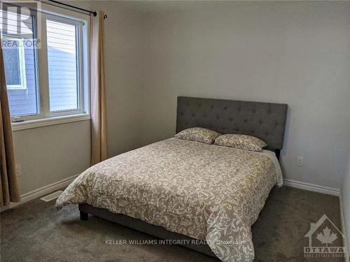 224 Cranesbill Road, Ottawa, ON - Indoor Photo Showing Bedroom