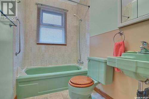 1519 Rupert Street, Regina, SK - Indoor Photo Showing Bathroom