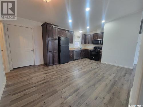 603 Pacific Avenue, Kerrobert, SK - Indoor Photo Showing Kitchen