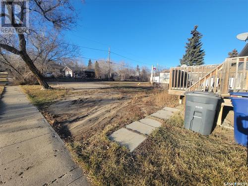 603 Pacific Avenue, Kerrobert, SK - Outdoor